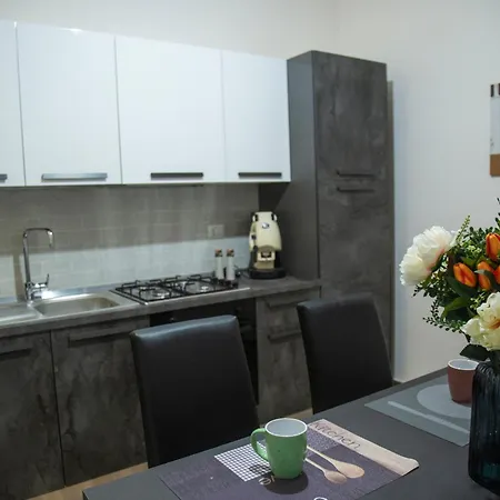 Peppe Prestige Apartament *